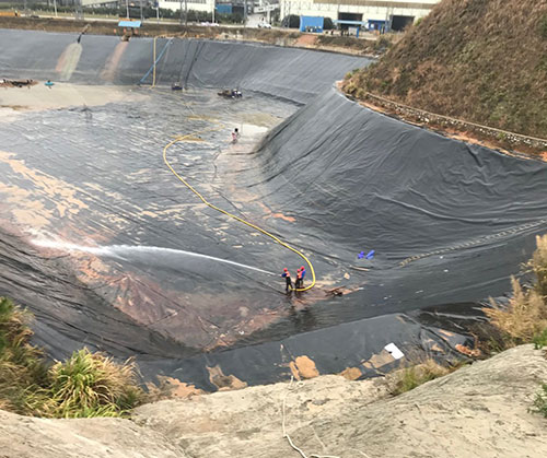环县废水池清理
